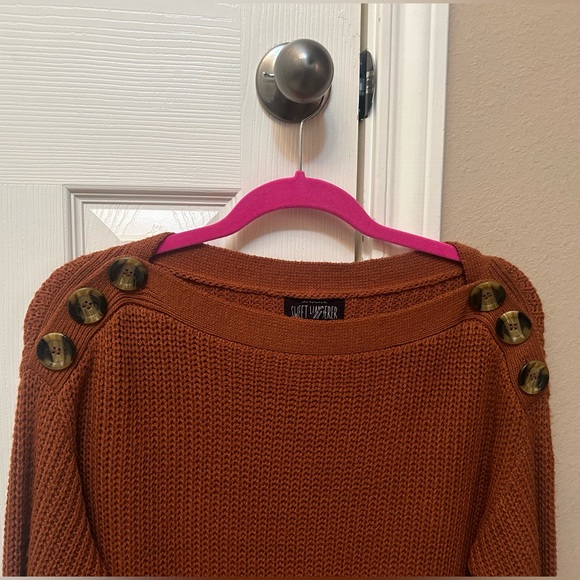 Sweater - Picture 2 of 4